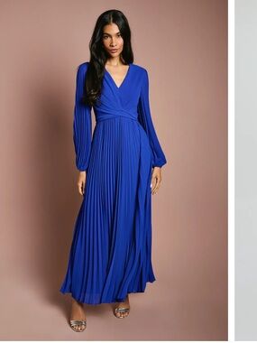 Boohoo Royal Blue Pleated Maxi Dress size 2X